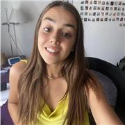 Titulada en la ESO el año 2021. Posteriormente, graduada en bachillerato científico y actualmente estudiante de Odontología.